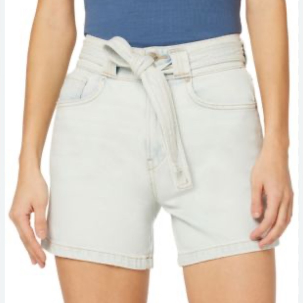 Hudson high waist denim shorts. Size 29( 15.5 waist ) preloved